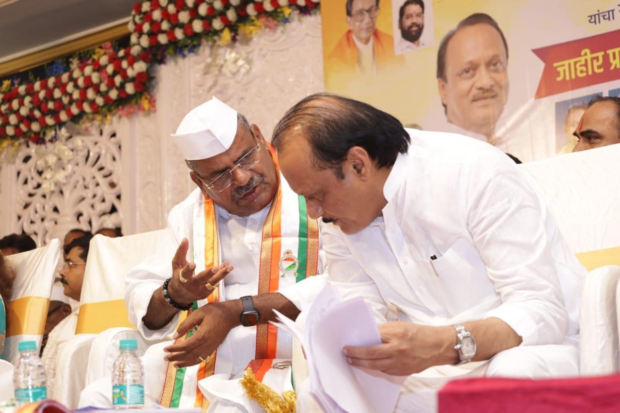 अजीत पवार ने इस दौरान कहा, `जिस अमोल कोल्हे को मैने सांसद बनाया आज उसी अमोल कोल्हे को गिराने के लिये शिवाजी आढळराव पाटील को अपने पार्टी मे लिया हैं, और महाराष्ट्र मे सबसे ज्यादा वोटो से चुनकर भी लाने वाला हू.`