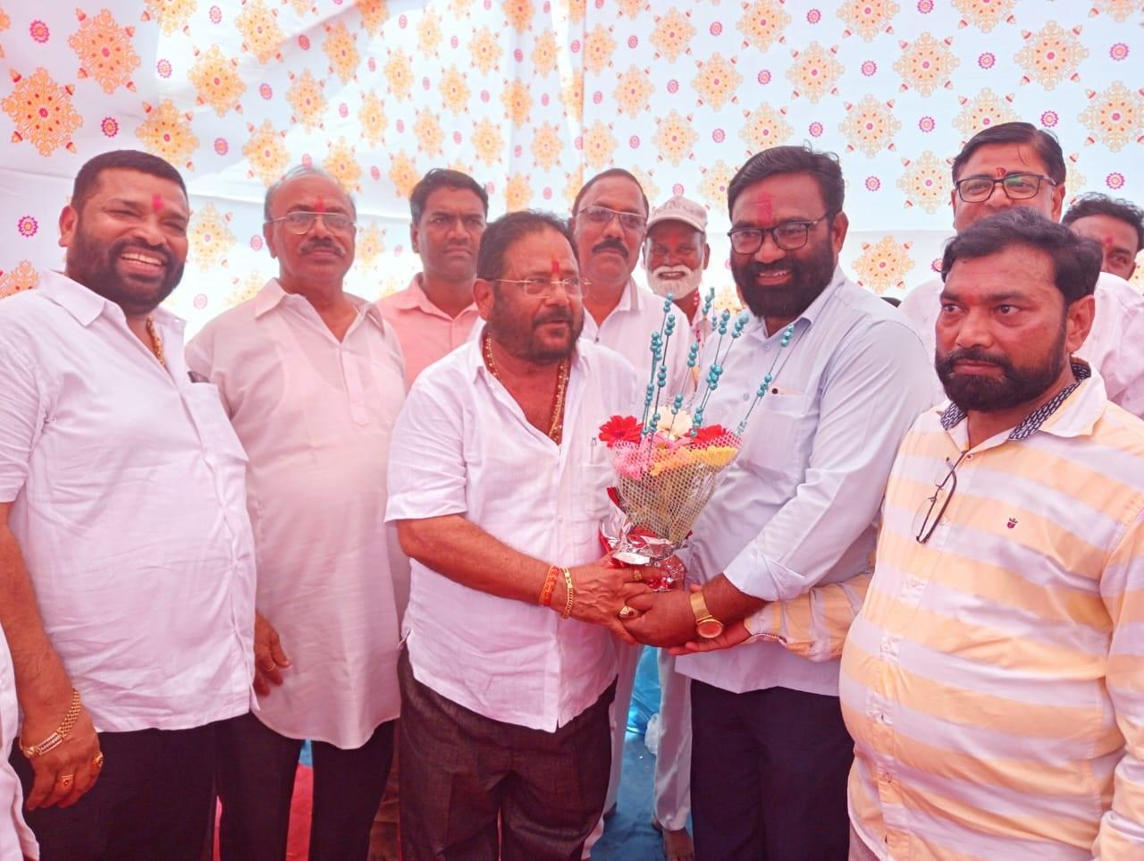 लोक सभा चुनाव को लेकर नायगांव स्थित शिवसेना (UTB) पूरी तरह से तैयार हैं. 