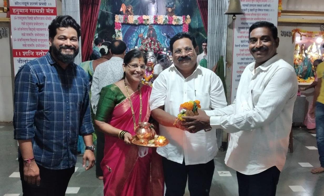 उत्सव का स्वरूप कोंबड होली और बड़ी होली का है. इस समय गांव के ग्रामीण एकत्रित होकर अच्छे स्वास्थ्य और उत्तम स्वास्थ्य की प्रार्थना करते हैं.