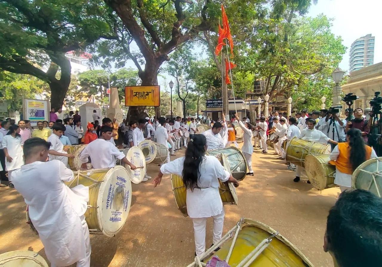ग्रेगोरियन कैलेंडर के अनुसार शिवाजी महाराज का जन्म 19 फरवरी, 2630 को शिवनेरी किले में हुआ था. हालांकि, फाल्गुन माह में जन्म होने के कारण. हालाँकि, तिथि के अनुसार, उनका जन्मदिन फाल्गुन वद्य तृतीया को पड़ता है, यही कारण है कि इस वर्ष यह 28 मार्च, 2024 (आज) को मनाया जाएगा.