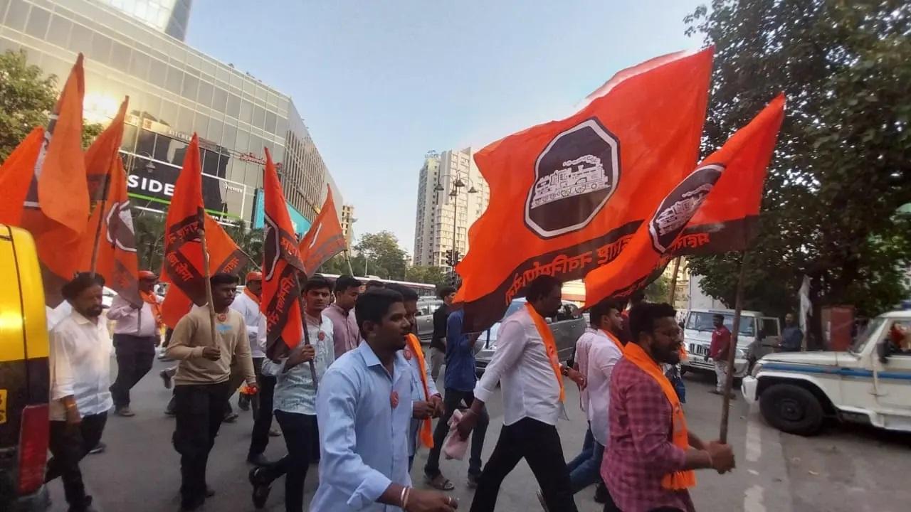 महायुति में बीजेपी, सीएम एकनाथ शिंदे के नेतृत्व वाली शिवसेना और अजीत पवार के नेतृत्व वाली एनसीपी शामिल है