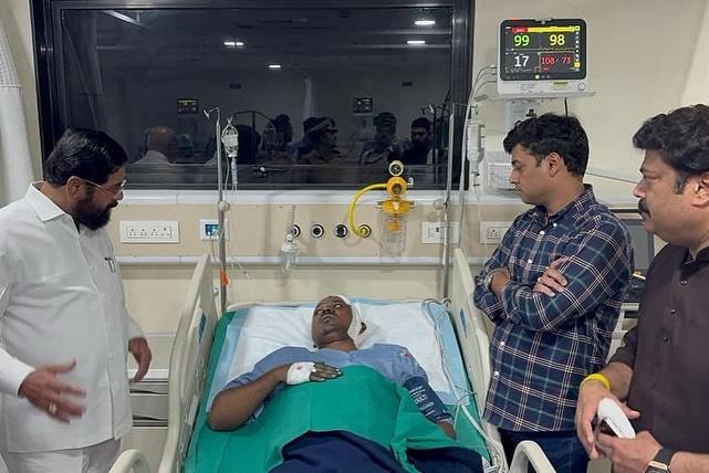 महाराष्ट्र के उद्योग मंत्री उदय सामंत ने कहा कि प्रारंभिक जानकारी के अनुसार, मारे गए लोग पड़ोसी कारखानों में काम करते थे. सरकार ने इस घटना को गंभीरता से लिया है और उद्योगों को खतरों के आधार पर ए, बी और सी के रूप में वर्गीकृत करने का निर्णय लिया है.