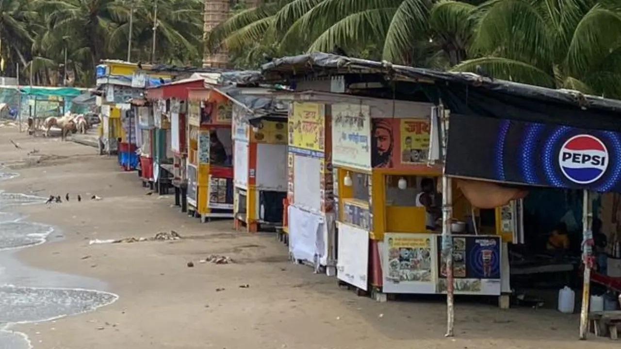 मौसम विशेषज्ञ मुंबई नाउकास्ट ने 23 मई तक बंगाल की खाड़ी में आने वाले तीव्र चक्रवात के बारे में एक चेतावनी साझा की थी. 