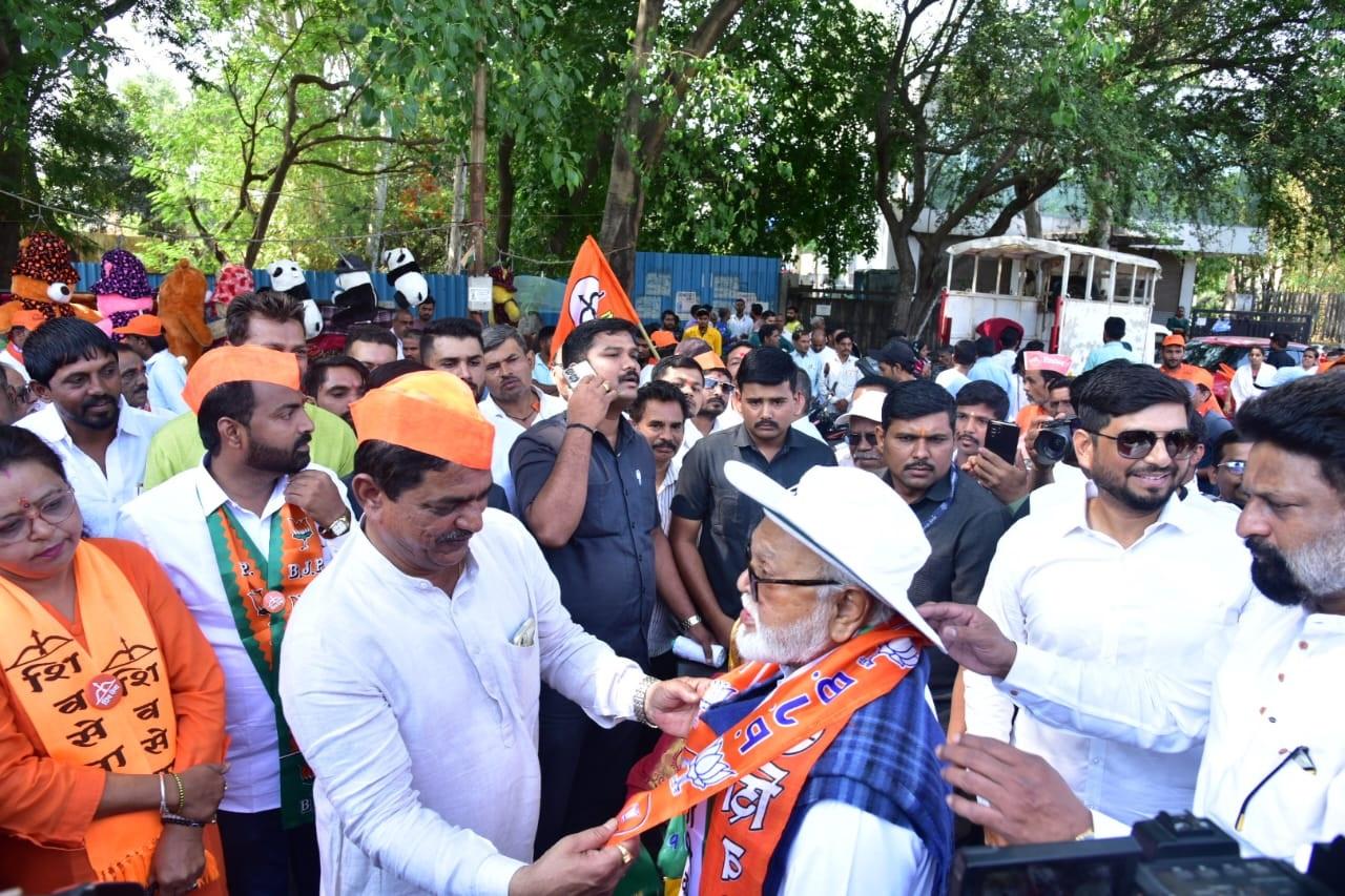रैली का उद्घाटन मंत्री छगन भुजबल ने किया. उक्त रैली सातपुर कॉलोनी क्षेत्र के सातपुर पुलिस स्टेशन से निकाली गयी. 