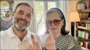 राहुल गांधी और सोनिया गांधी ने किया वोट. (फोटो/एक्स)