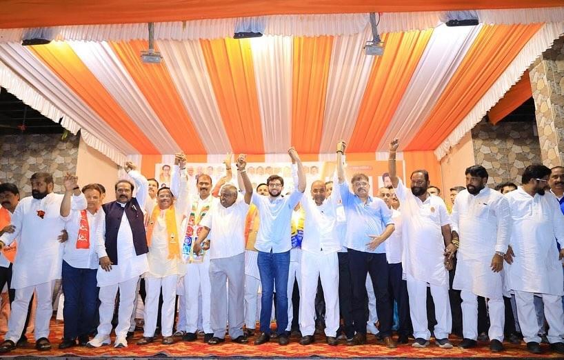 मावल लोकसभा क्षेत्र में हुई इस सभा में शिवसेना उपनेता, विधायक सचिन अहीर, जिला संपर्क प्रमुख बबन पाटिल, शेकाप के पूर्व विधायक बलराम पाटिल, शिरीष घरत, सुदाम गोकुल पाटिल, वैभव सावंत, कल्पना पाटिल आदि उपस्थित थे. 
