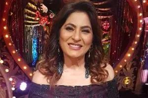 अर्चना पूरन सिंह
अर्चना पूरन सिंह कपिल शर्मा शो में काम करती हैं. न्यूज़ 18 की रिपोर्ट की मानें तो 10 लाख रुपये ले रही है.