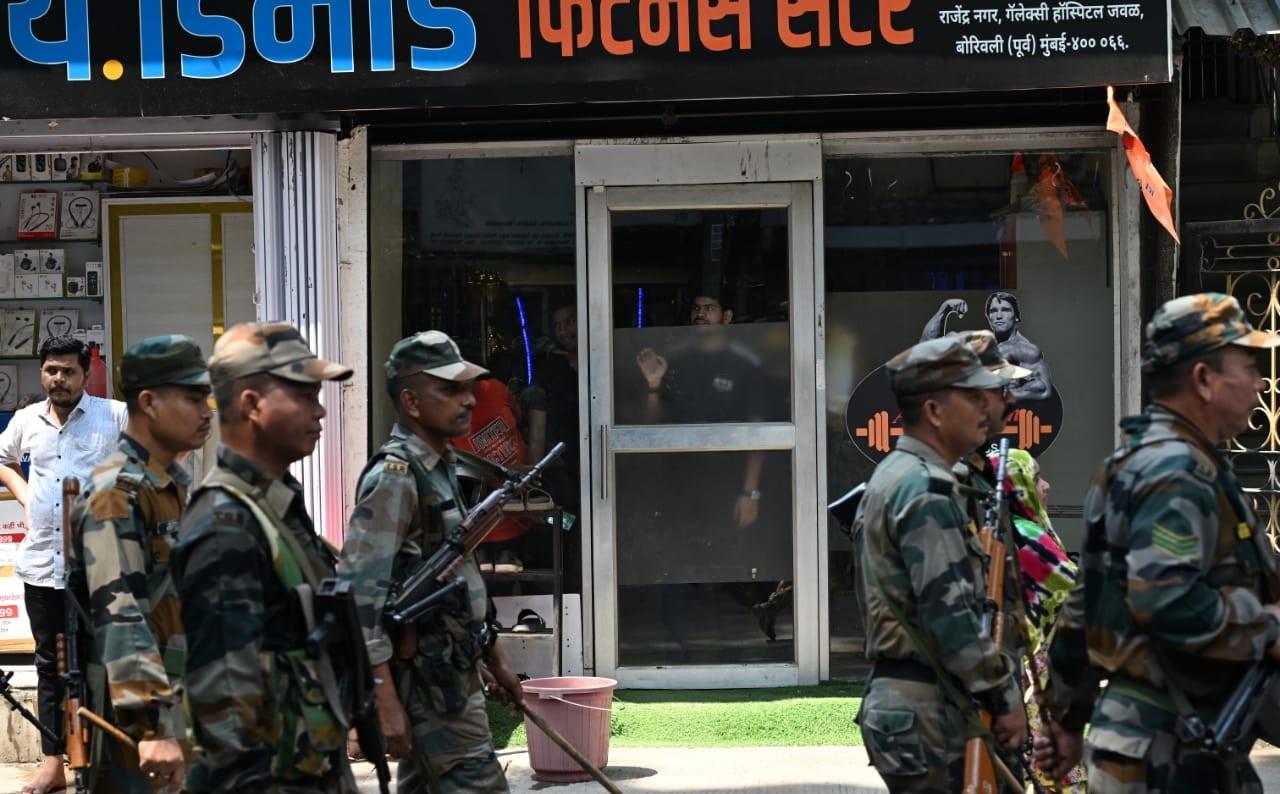 इसमें त्रिपुरा पुलिस बटालियन के 159 जवान और कस्तूरबा मार्ग पुलिस स्टेशन का पूरा स्टाफ शामिल हुए. महाराष्ट्र में 20 मई को लोकसभा चुनाव 2024 के पांचवें चरण के लिए मतदान होने वाला है.