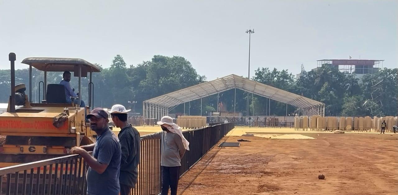 इस दौरान मुंबई के मौसम की करवट पर बारिश होने के आसार भी हो सकते हैं. ऐसे में रैली के दौरान इसका भी खास ख्याल रखा जाएगा.