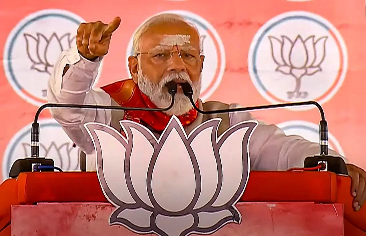 वह आज विजयवाड़ा में एक रोड शो भी करेंगे.