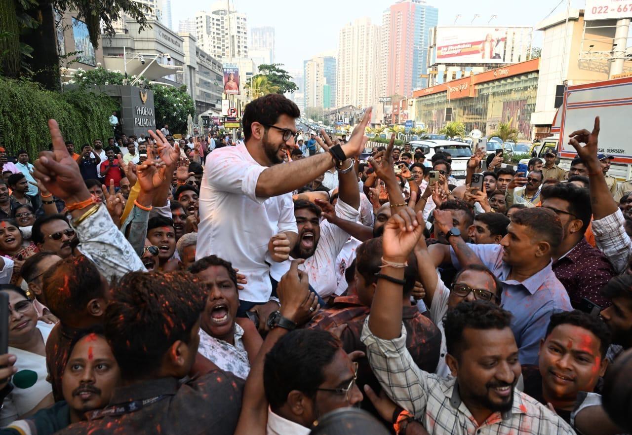 इस मुकाबले में शिवसेना (शिंदे गुट) के प्रत्याशी ने कड़ी टक्कर दी. चुनाव प्रचार के दौरान दोनों पक्षों ने जोर-शोर से अभियान चलाया और वर्ली की जनता के बीच अपनी पकड़ मजबूत करने का प्रयास किया. 