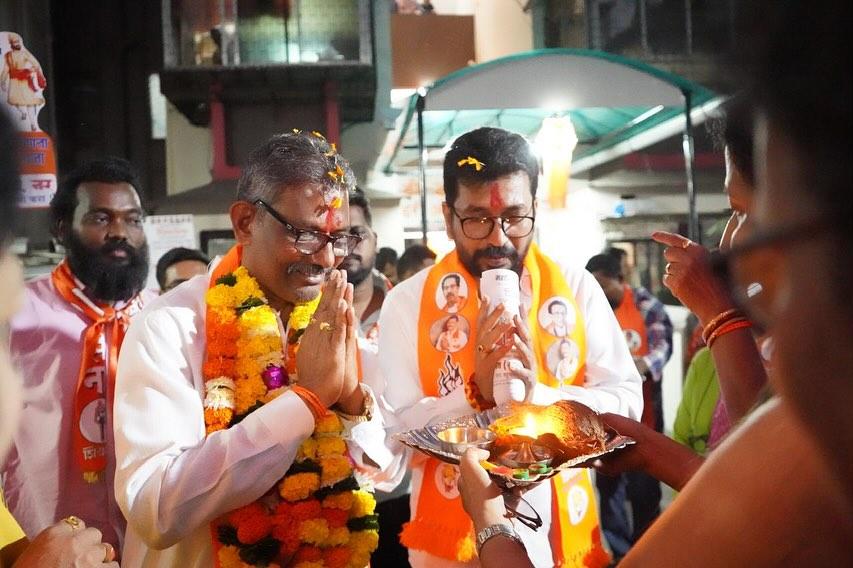 इस प्रचार अभियान की खास बात यह रही कि इसमें शिवसेना (UBT) के प्रमुख नेता अमोल गजानन कीर्तिकर ने भी बढ़-चढ़कर हिस्सा लिया. 