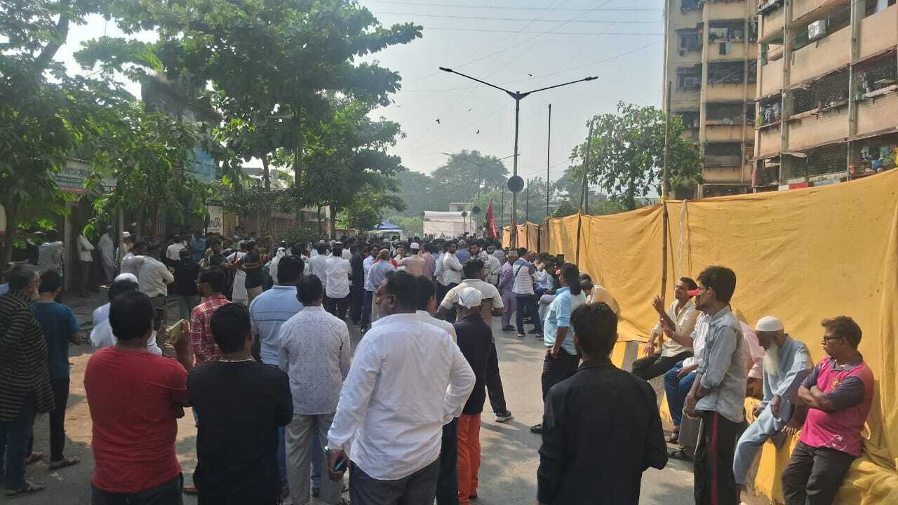 इस बार की चुनावी लड़ाई में सत्तारूढ़ भारतीय जनता पार्टी (भाजपा) के नेतृत्व वाले महायुति गठबंधन और महा विकास अघाड़ी (एमवीए) के बीच कड़ा मुकाबला देखने को मिल रहा है. 