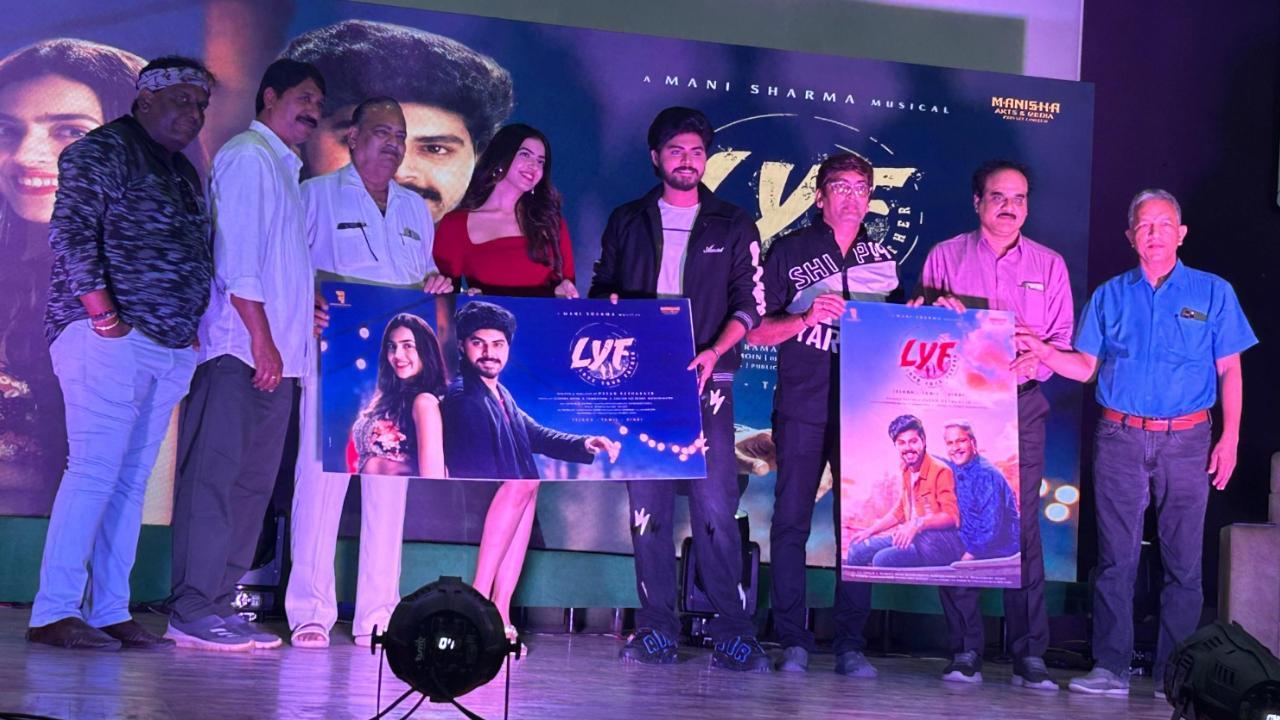 लव यू फादर से काशिका कप[कपूर की छवि एक उभरते सितारे के रूप में और मजबूत करेगा.