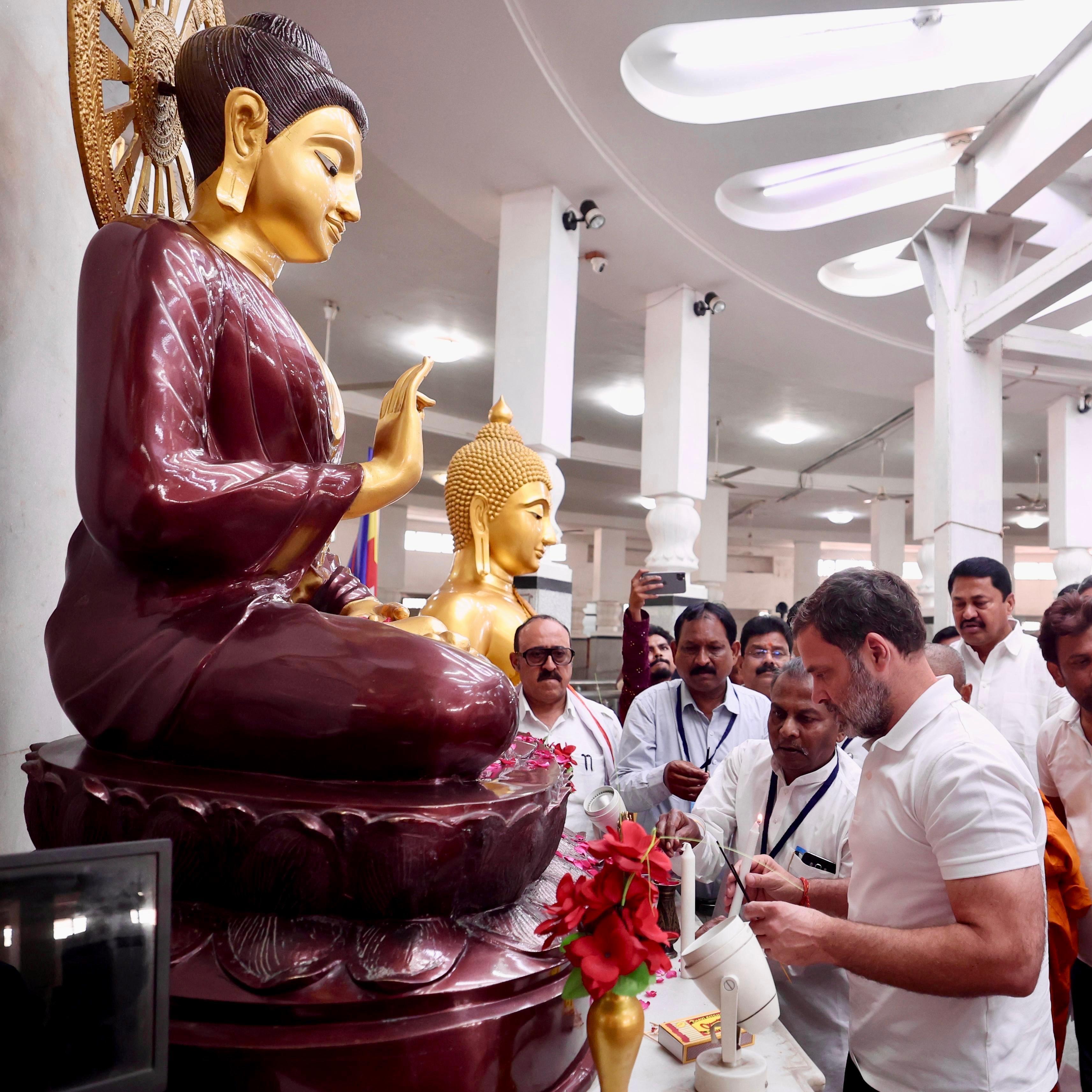 यह बयान देश में सामाजिक और आर्थिक समता की दिशा में उनकी पार्टी की प्रतिबद्धता को दर्शाता है. कांग्रेस का यह प्रयास अनुसूचित जाति, अनुसूचित जनजाति, पिछड़े वर्गों और अल्पसंख्यकों को समान अवसर देने के उद्देश्य से है.