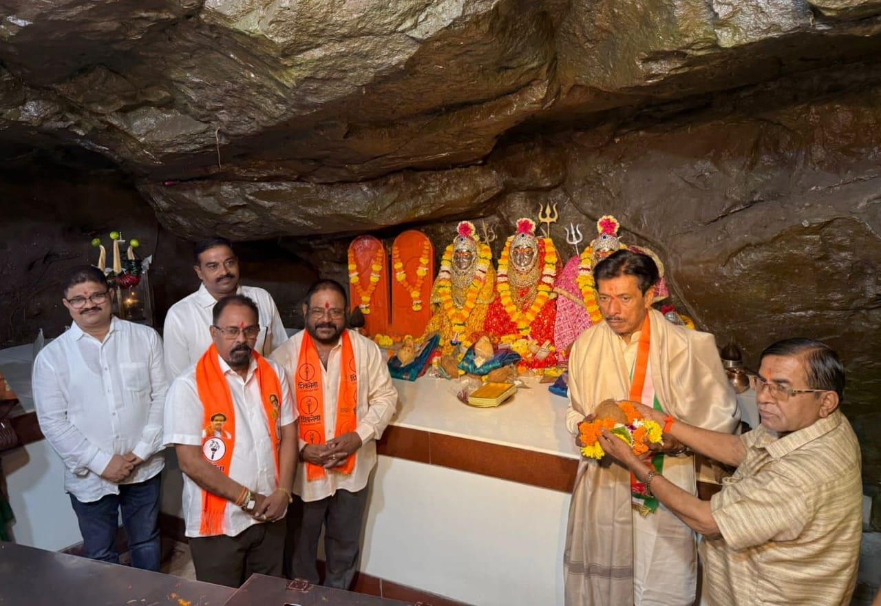गौरतलब है कि विजय गोविंद पाटील पहले शिवसेना के नेता थे और 2019 के विधानसभा चुनाव में उन्होंने शिवसेना के टिकट पर वसई से चुनाव लड़ा था, 
