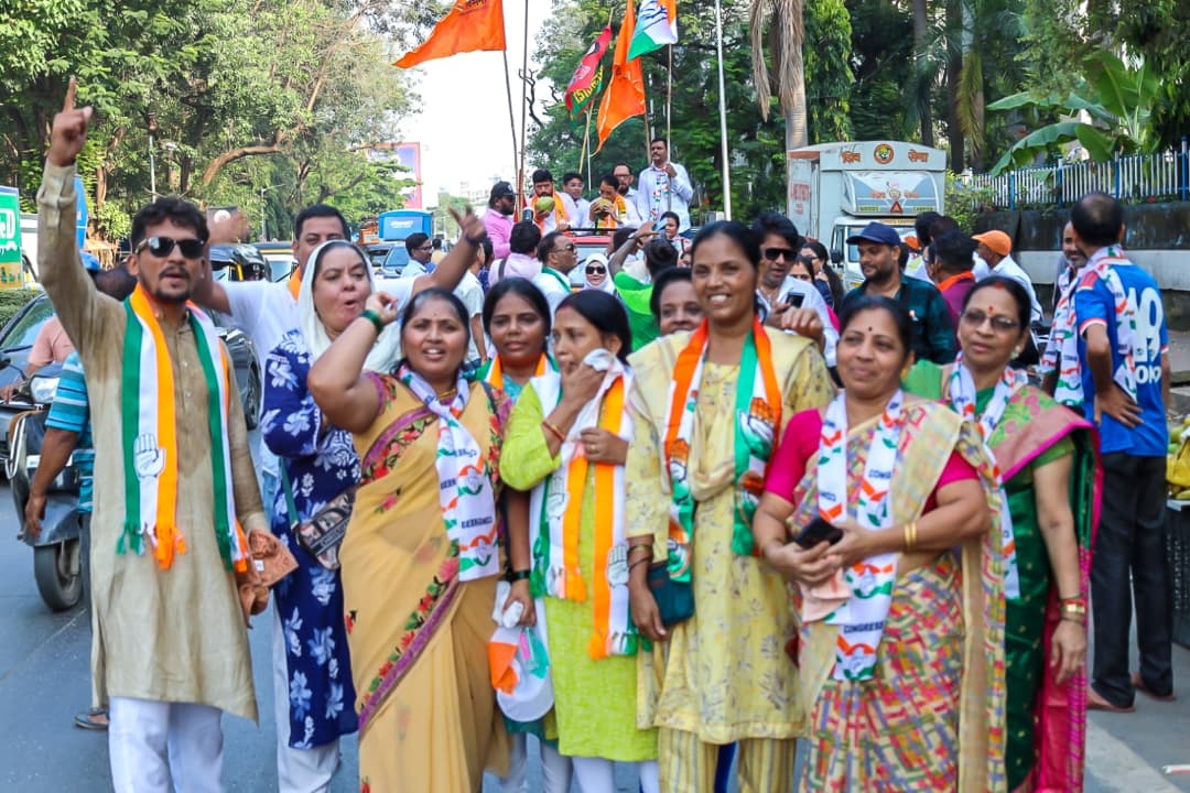महाविकास अघाड़ी, जिसमें शिवसेना (यूबीटी), कांग्रेस और राष्ट्रवादी कांग्रेस पार्टी (एनसीपी) शामिल हैं, ने इस बार भी एकजुट होकर चुनाव लड़ने का निर्णय लिया है. 