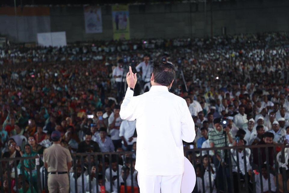 उन्होंने कहा कि मुख्यमंत्री सहायता कोष से मिलने वाली सहायता में भी कोई धार्मिक भेदभाव नहीं होता.