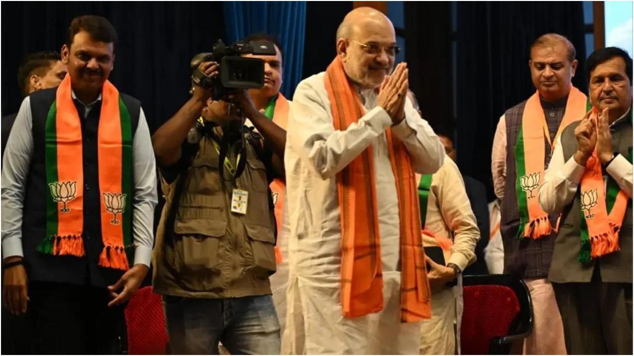 अमित शाह ने मुंबई में बीजेपी के वरिष्ठ नेताओं से मुलाकात की. (फोटो-सैयद समीर आबेदी)
