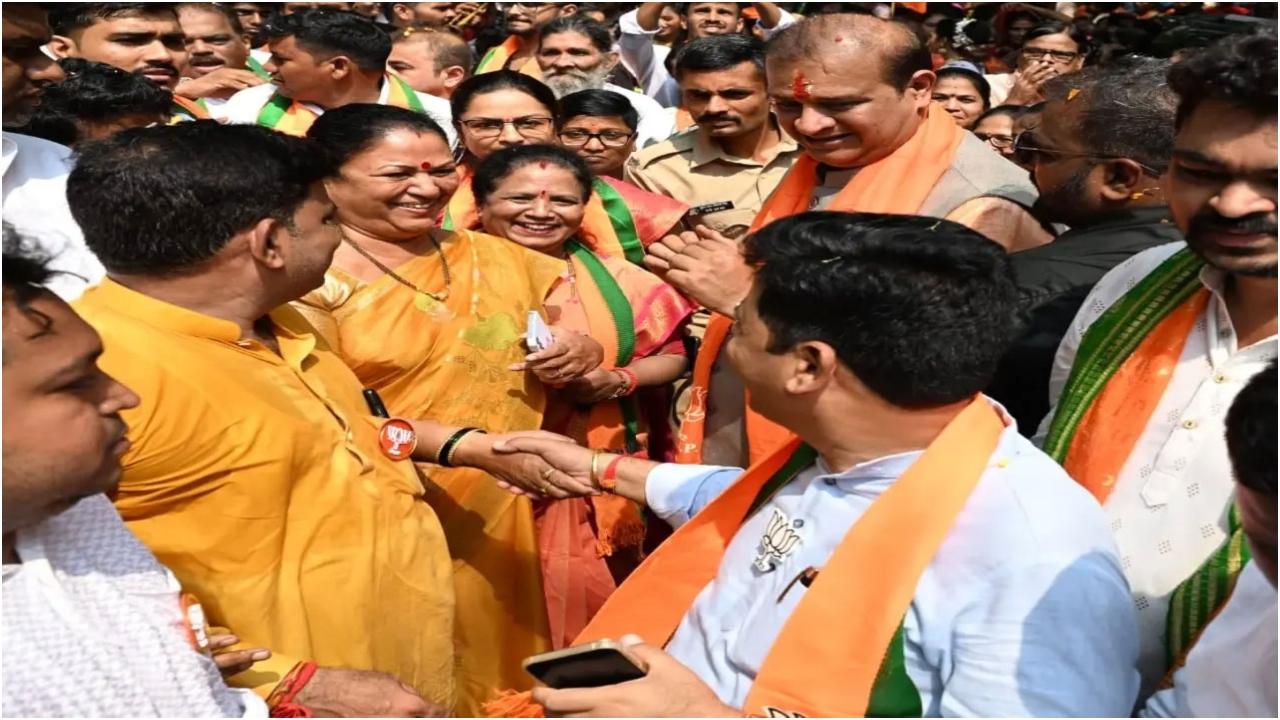 2019 के विधानसभा चुनाव में कोटेचा को 87,253 वोट मिले. उन्होंने एमएनएस के हर्षला राजेश चव्हाण को 50,000 से अधिक वोटों से हराया.