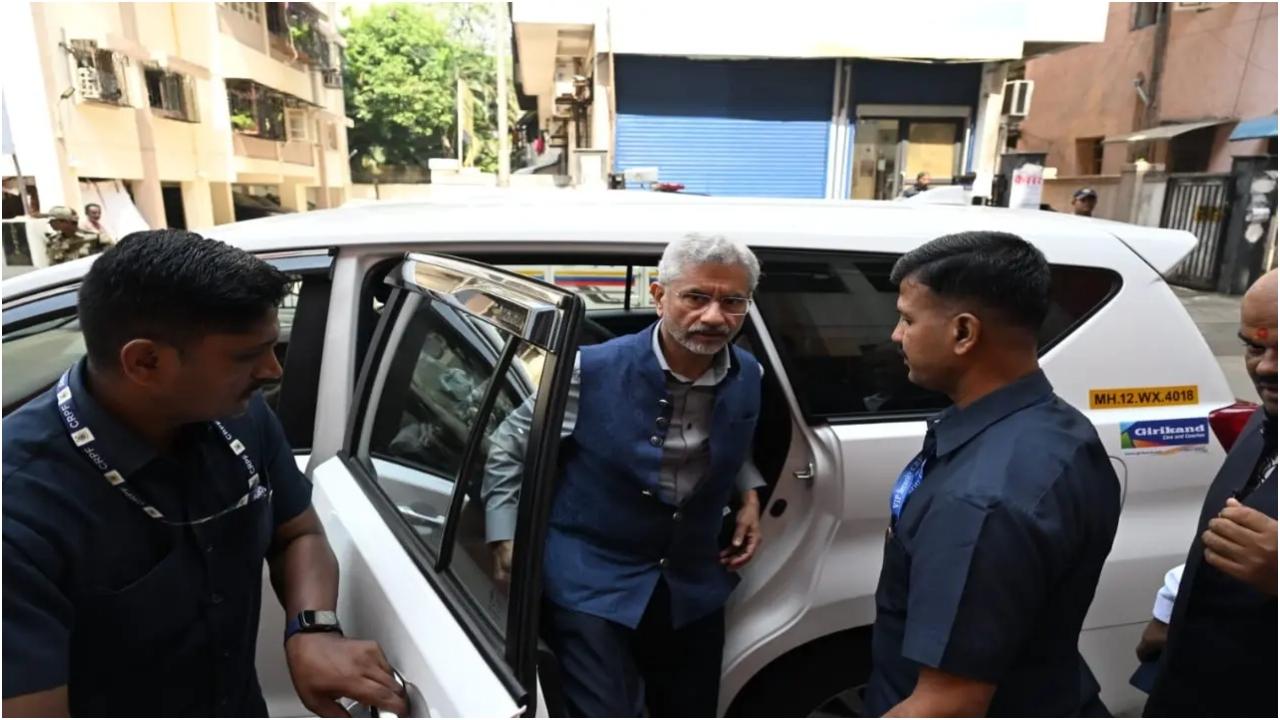 महाराष्ट्र विधानसभा चुनाव 20 नवंबर को होंगे, जिसके तीन दिन बाद सभी 288 निर्वाचन क्षेत्रों के लिए मतगणना होगी.
