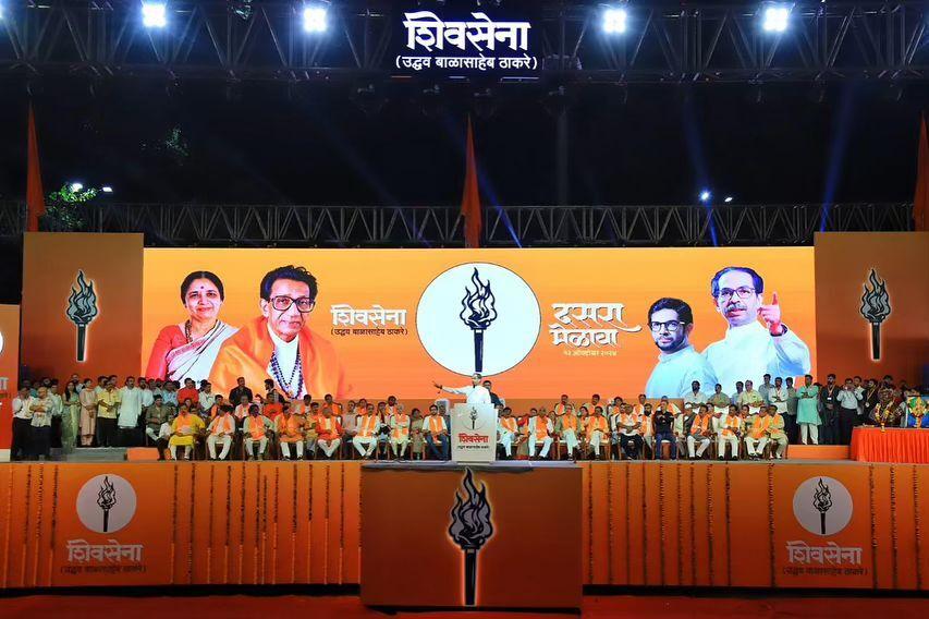 इससे पहले, शिवसेना (यूबीटी) नेता संजय राउत ने कहा, 