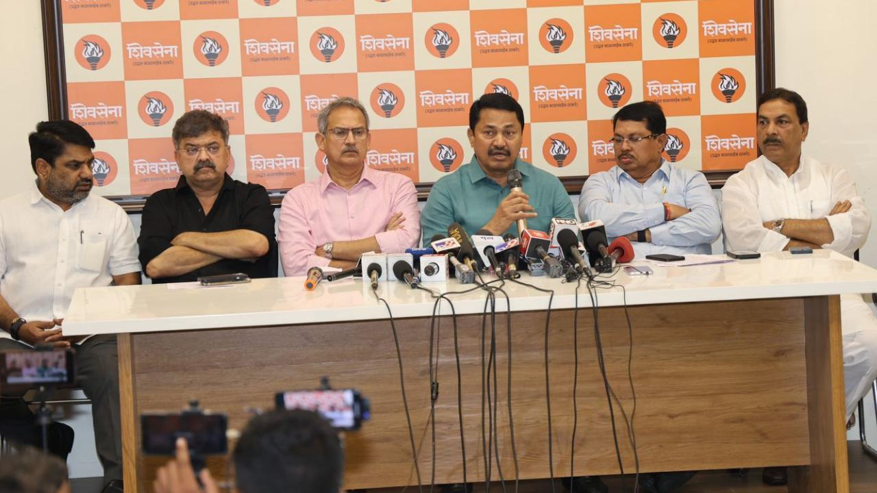 महाविकास अघाड़ी के नेताओं ने मुंबई में प्रेस कॉन्फ्रेंस के दौरान भाजपा पर चुनावी धांधली और लोकतांत्रिक प्रक्रियाओं के दुरुपयोग के आरोप लगाए.