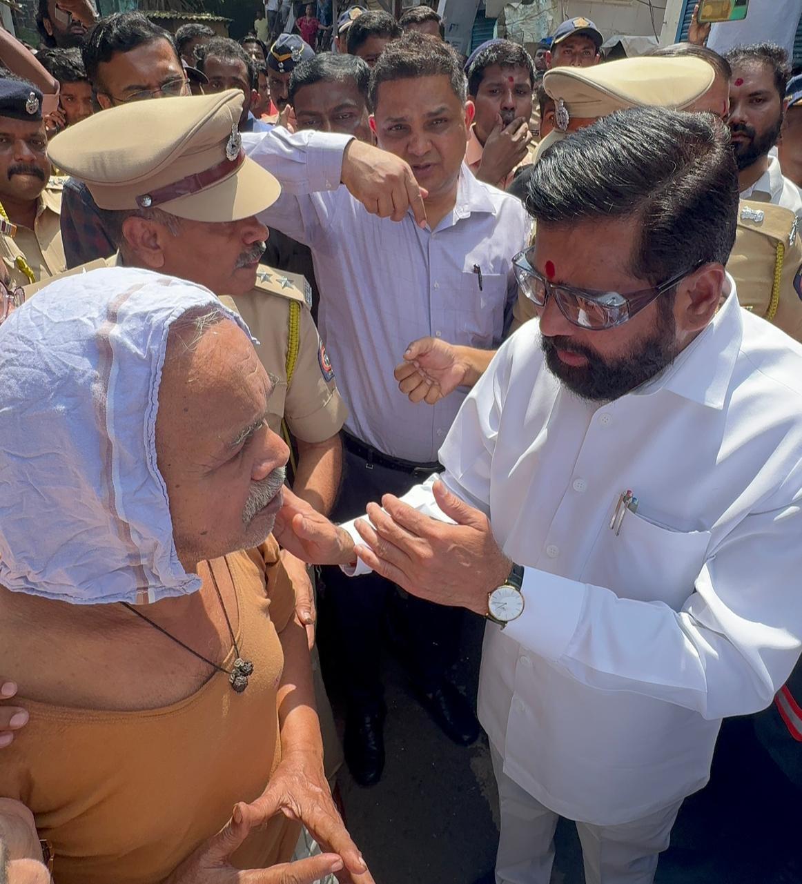 उन्होंने यह भी कहा कि इस घटना की उच्चस्तरीय जांच कराई जाएगी ताकि भविष्य में ऐसी घटनाओं की पुनरावृत्ति रोकी जा सके. 