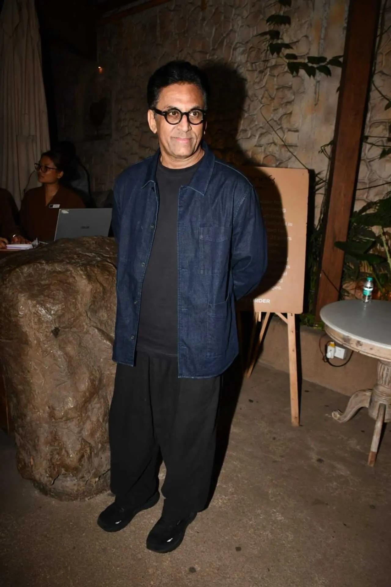राम माधवानी भी इस जश्न में शामिल हुए.