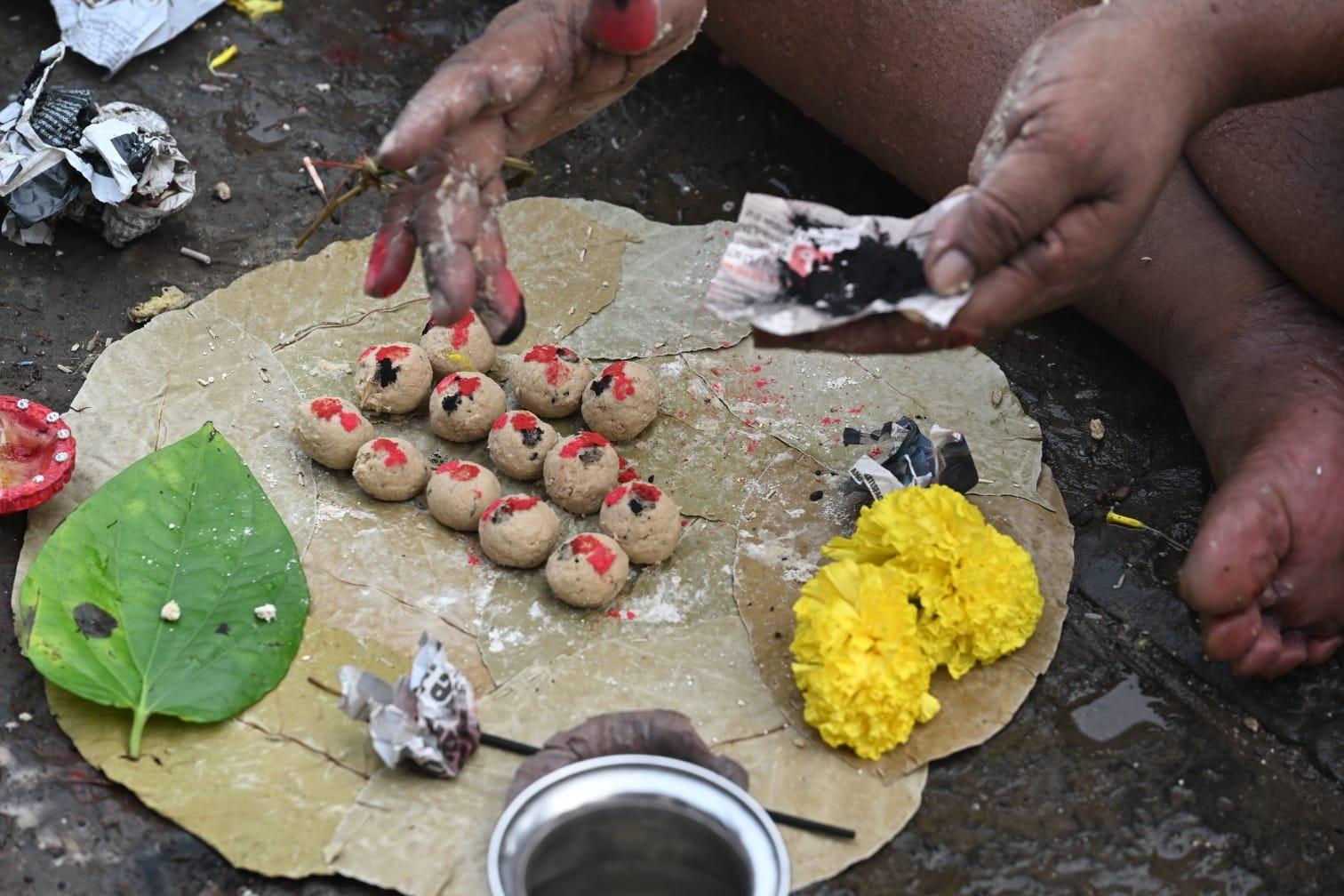 उनका आशीर्वाद परिवार को सुख, समृद्धि और शांति प्रदान करता है.
