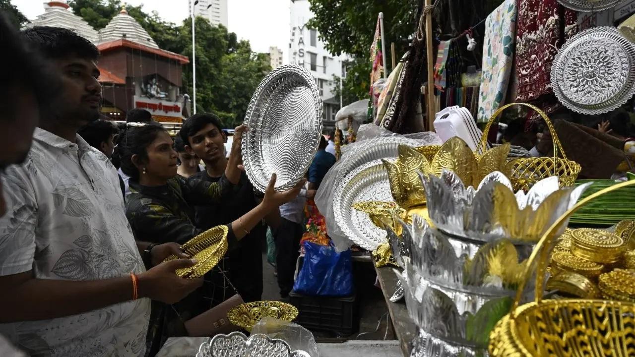 गणेश चतुर्थी 2024 7 सितंबर से शुरू होगी और अनंत चतुर्दशी तक मनाई जाएगी.