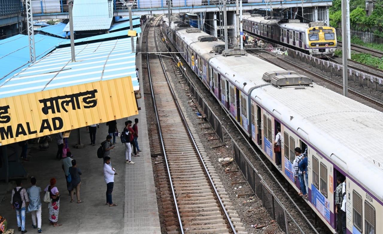 इसमें आधुनिक तकनीक का प्रयोग करते हुए रेलवे ट्रैक को उन्नत मानकों के अनुसार स्थापित किया गया, ताकि भविष्य में रेल यात्रा अधिक सुरक्षित और सहज हो सके.