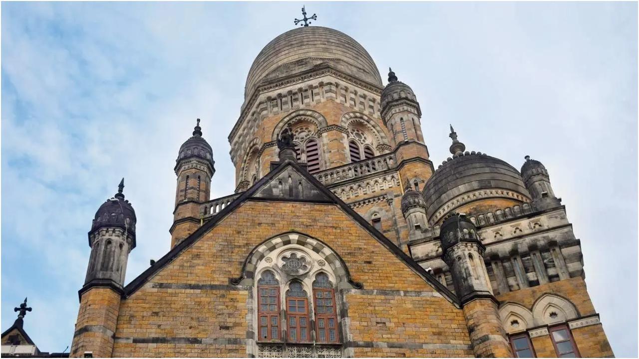 बीएमसी ने चिड़ियाघर और पक्षीशाला के निर्माण के लिए नाहुर गांव में एक भूखंड आरक्षित करने का प्रस्ताव दिया है. फाइल फोटो/आशीष राजे