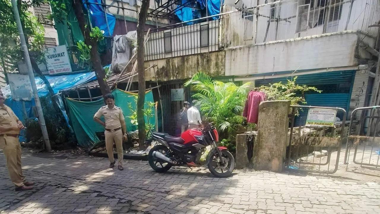 मैसेज वायरल होने के बाद लॉन्ड्री की दुकान पर पहुंची पुलिस.