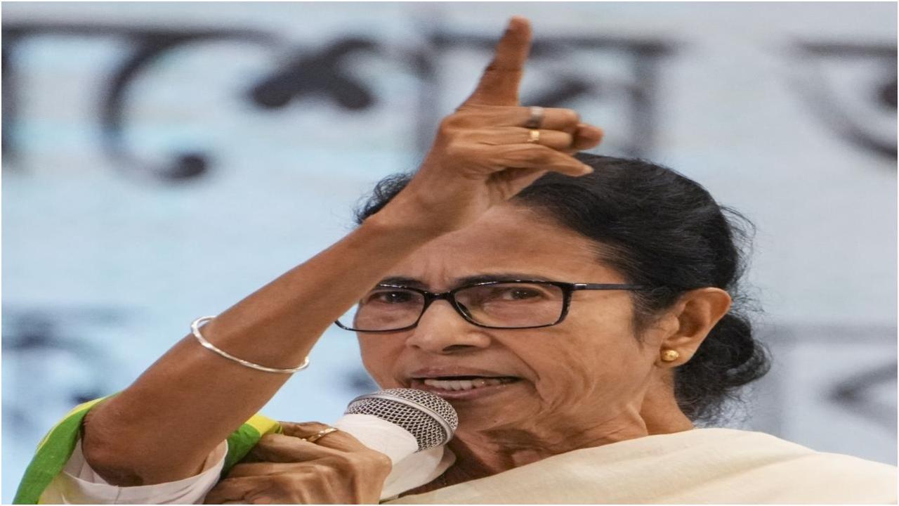 पश्चिम बंगाल की मुख्यमंत्री ममता बनर्जी फोटो/पीटीआई