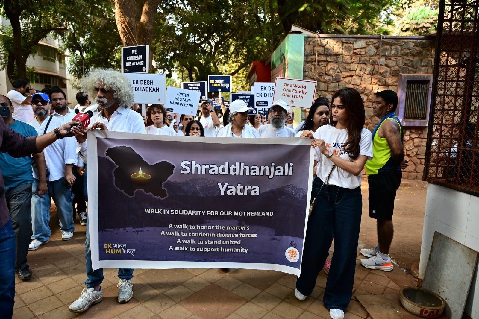 इसी कार्यक्रम में `आश्रम` वेब सीरीज से प्रसिद्ध हुई अदिति पोहनकर भी शामिल हुईं.