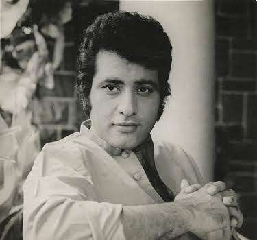 मनोज कुमार का बॉलीवुड करियर 1960 के दशक में शुरू हुआ था, और उन्होंने अपने अभिनय से सिनेमा की दुनिया में कदम रखा. उनकी पहली फिल्म 
