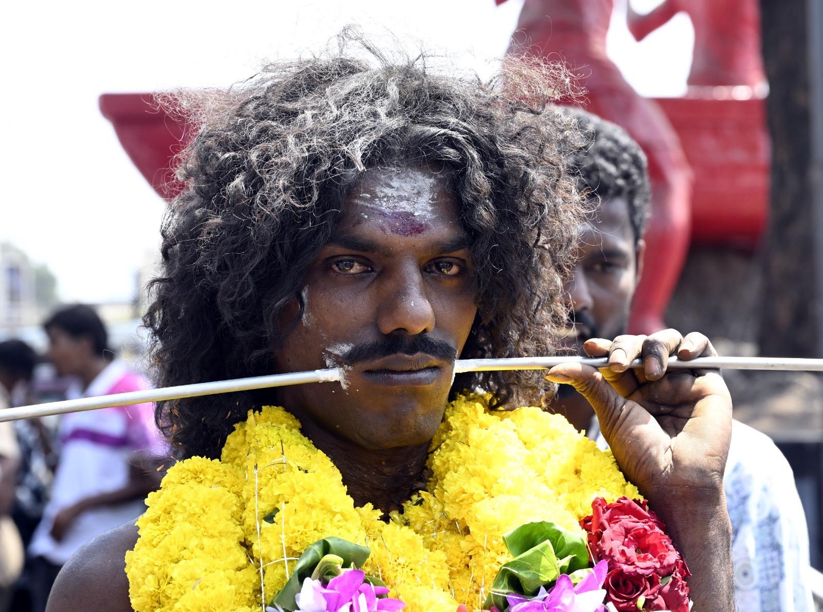 श्रद्धालुओं का मानना है कि महा मरियम्मन देवी उनकी रक्षा करती हैं और उन्हें रोगों से मुक्ति, अच्छा स्वास्थ्य तथा समृद्धि प्रदान करती हैं. 