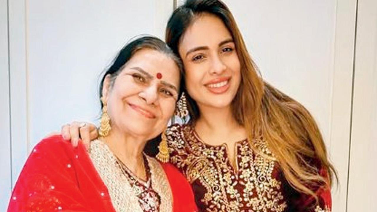 (बाएं से) मंजू मलिक और नेहा मलिक. PIC/@Instagram/priyankamittal_official