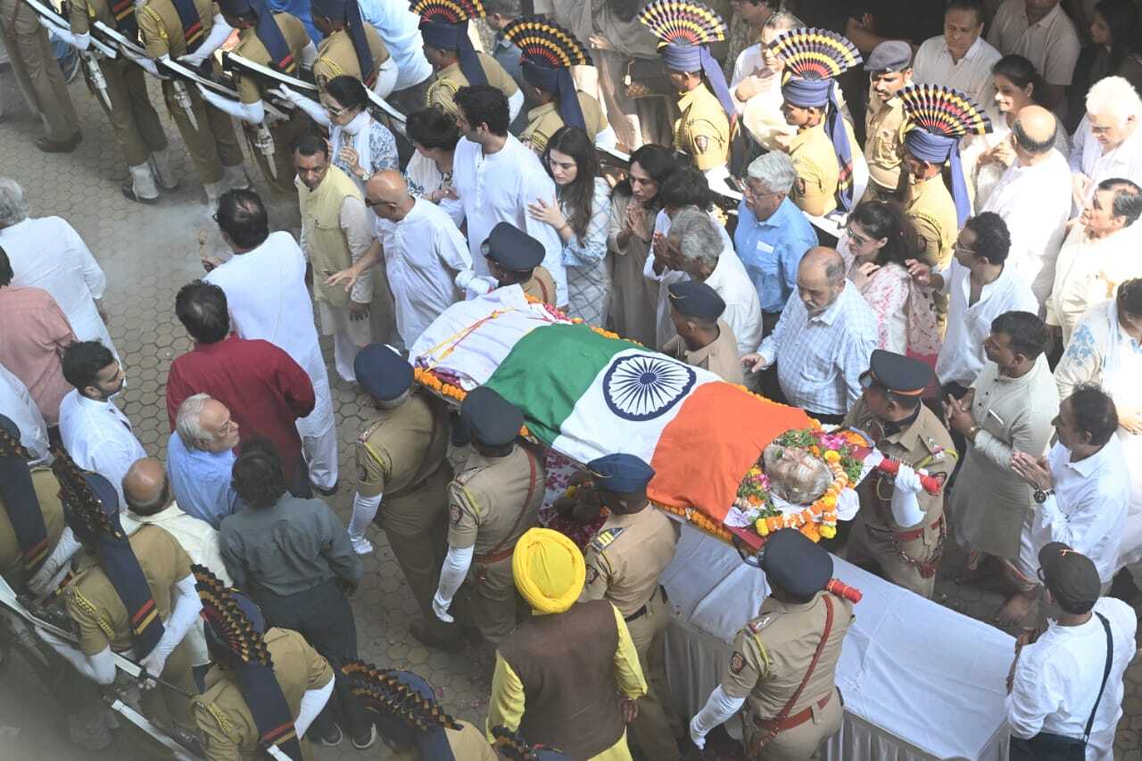 मनोज कुमार को 1992 में भारत सरकार द्वारा `पद्मश्री` अवॉर्ड से भी नवाजा गया था, जो उनकी कड़ी मेहनत और फिल्मों में किए गए उत्कृष्ट योगदान का प्रमाण था. 