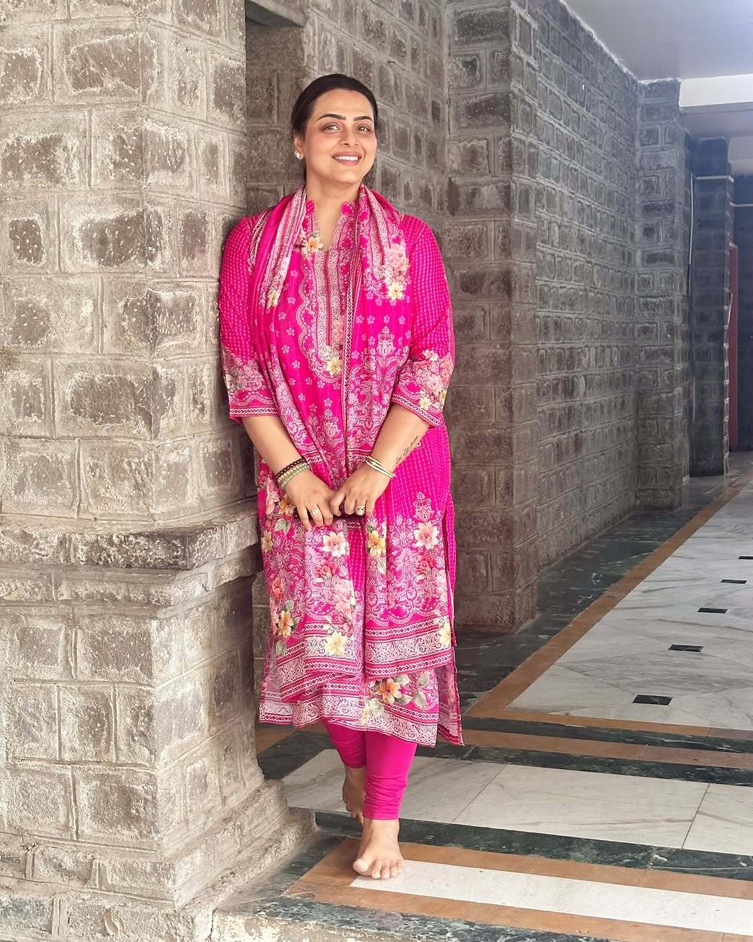 तस्वीरों को शेयर करते हुए शिल्पा ने एक भावुक पोस्ट भी लिखी, जिसमें उन्होंने अपने बचपन की यादों को ताजा किया. 