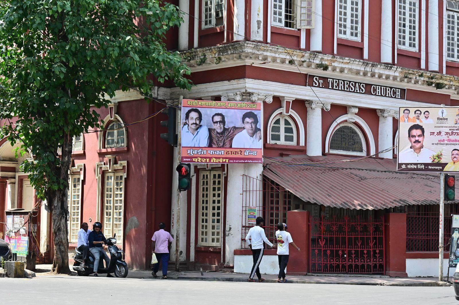 उद्धव ने कहा कि वह किसी भी छोटी-मोटी लड़ाई को किनारे रखने के लिए तैयार हैं, बशर्ते कि महाराष्ट्र के हितों के खिलाफ काम करने वालों को इस साझेदारी में शामिल न किया जाए. उन्होंने यह भी स्पष्ट किया कि यदि किसी के साथ कोई समझौता किया जाता है, तो वह केवल मराठी जनता और महाराष्ट्र के कल्याण के लिए होगा.