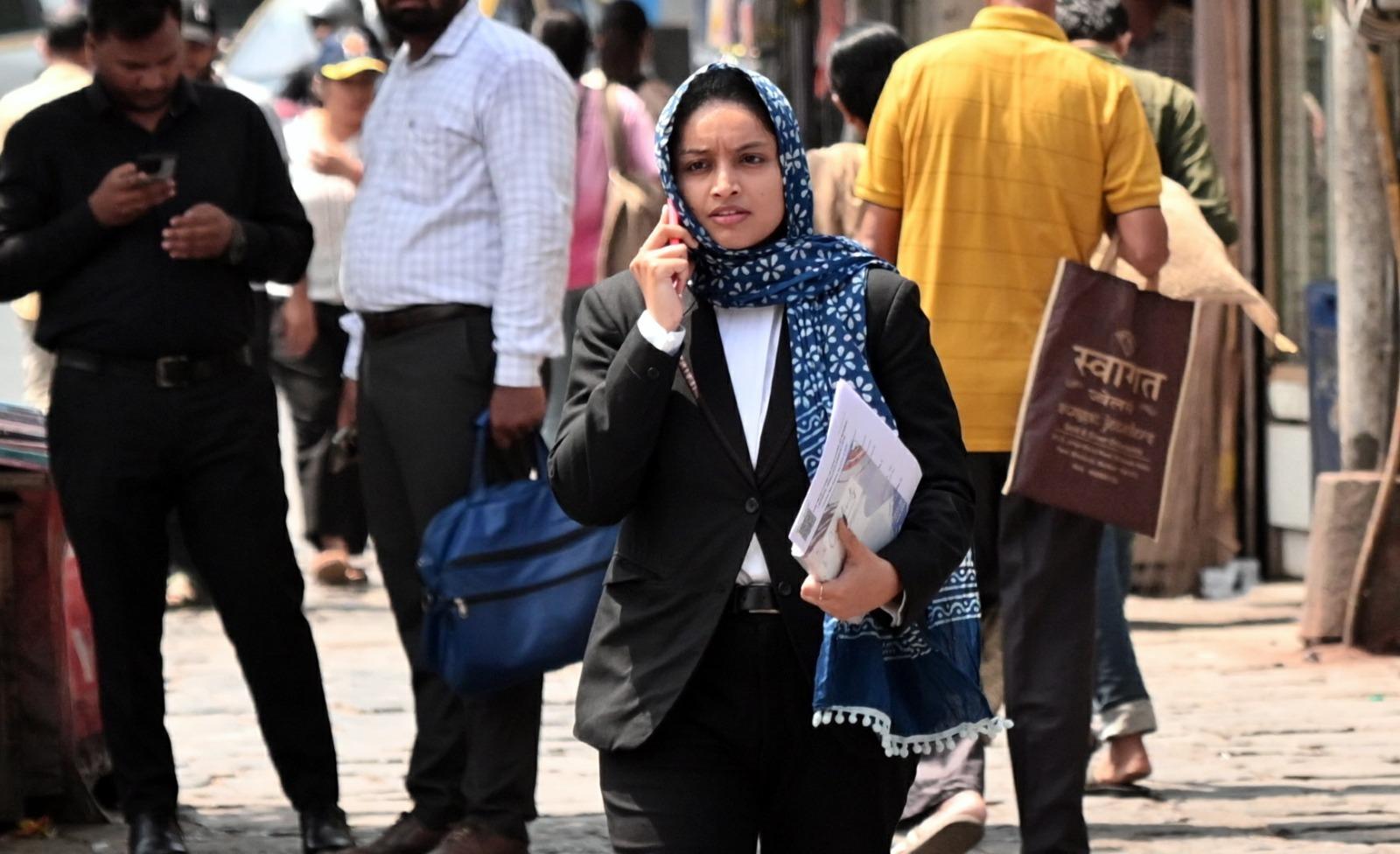 आईएमडी के मुताबिक, अगले 24 घंटों के दौरान मुंबई और उसके उपनगरों में 