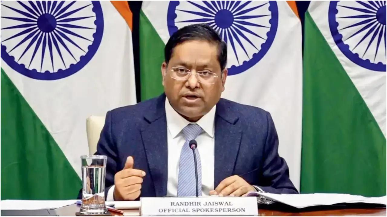 विदेश मंत्रालय के प्रवक्ता रणधीर जायसवाल मीडिया को संबोधित करते हुए. फ़ाइल तस्वीर/पीटीआई