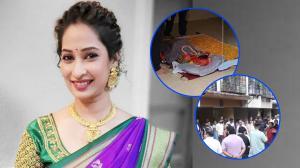 प्रिया मराठे के निधन की खबर से टीवी और फिल्म इंडस्ट्री में शोक की लहर दौड़ गई. (Pics / Mahesh Gohil)