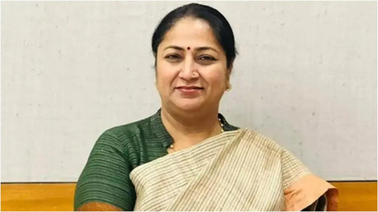 Iदिल्ली की सीएम रेखा गुप्ता पर हमला, हिरासत में आरोपी