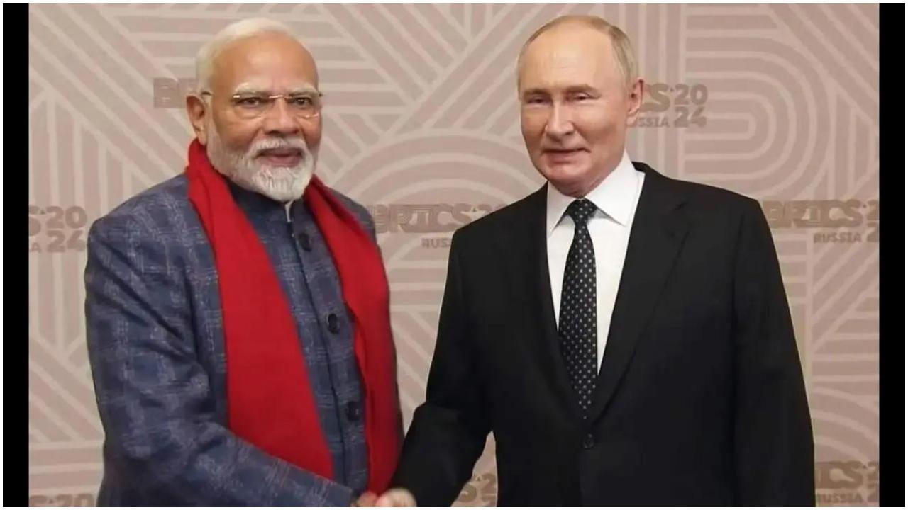 प्रधानमंत्री मोदी और राष्ट्रपति व्लादिमीर पुतिन. फाइल फोटो