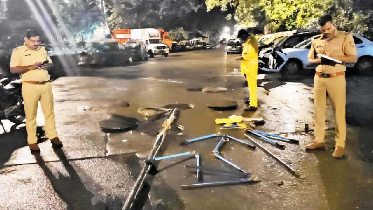 Iजेसीबी से एमटीएनएल केबल चुराने की कोशिश नाकाम, पुलिस ने किया भंडाफोड़