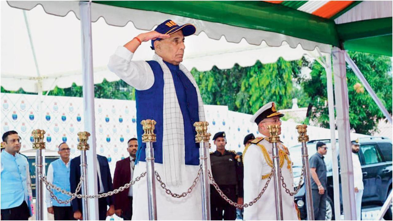 रक्षा मंत्री राजनाथ सिंह
