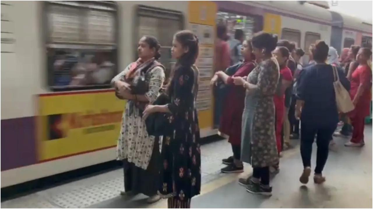 ट्रेन छूटने से लंबी देरी होती है
अपने दैनिक संघर्षों के बारे में मिड-डे से बात करते हुए, रिया ने कहा, 